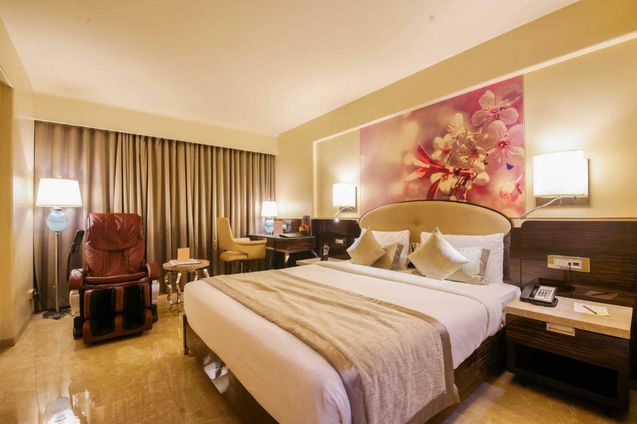 Sai Palace Grand, Malad Bombaj Exteriér fotografie
