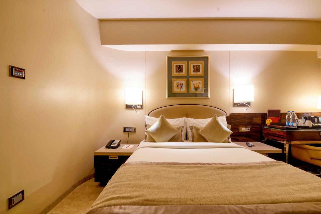 Sai Palace Grand, Malad Bombaj Exteriér fotografie